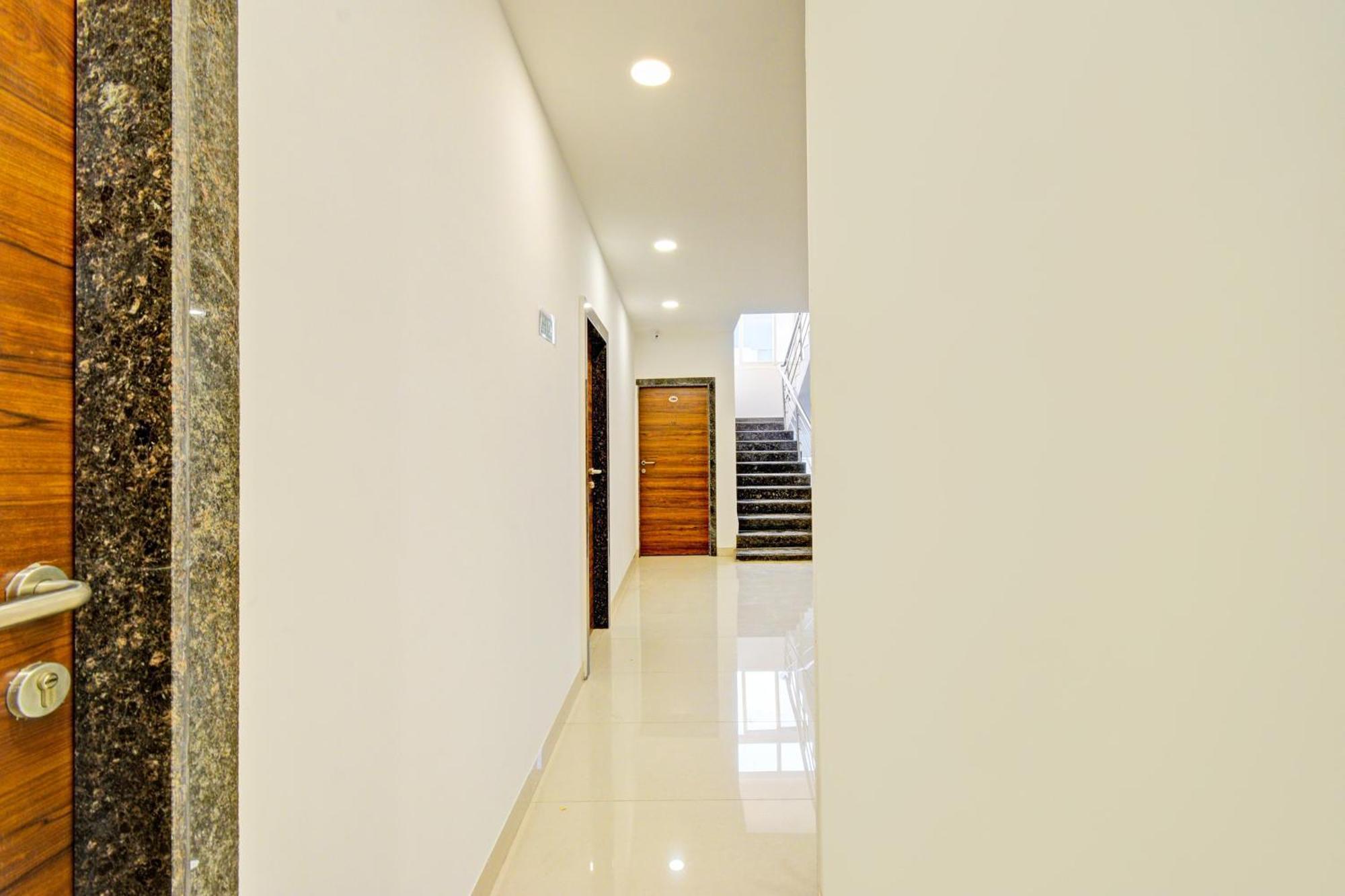 Super Townhouse Oak Suchitra Kompally Road Formerly Sun Moon Hotels Trimulgherry Esterno foto